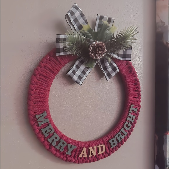 New Handmade Modern Farmhouse “Merry and Bright" 10" Wreath - Picture 2 of 4